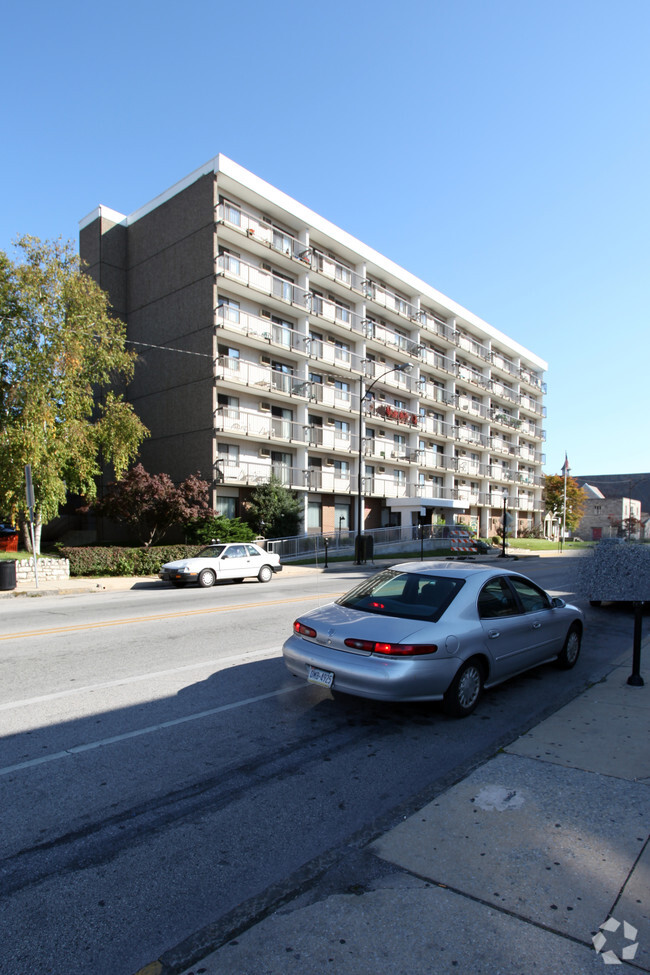 Foto del edificio - Coatesville Towers