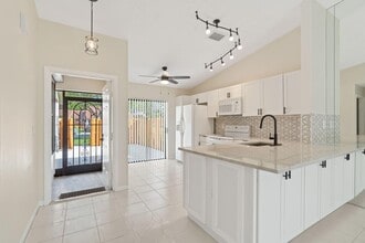 Building Photo - 3830 Coco Loba Ln
