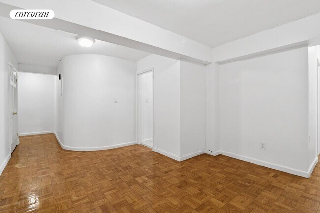 Foto del edificio - 401 W 56th St