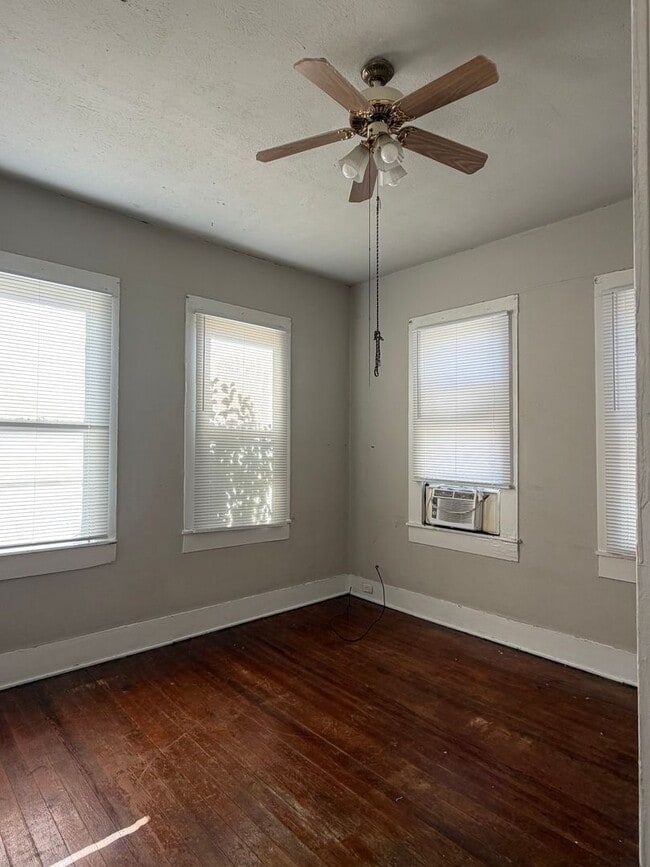 Building Photo - 1802- B Marye St - Alexandria