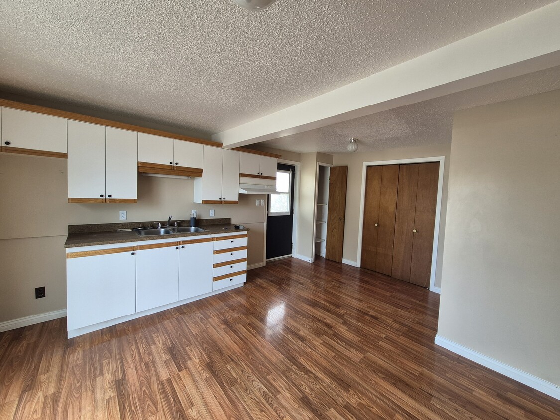 Primary Photo - 671 Rue Principale