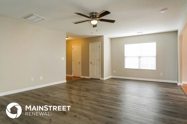 Foto del edificio - 137 Brookhaven Dr