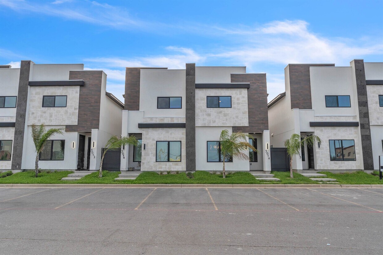 Foto principal - 8218 Casa Verde Rd