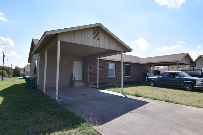 Foto del edificio - 1620 Ellen Pl