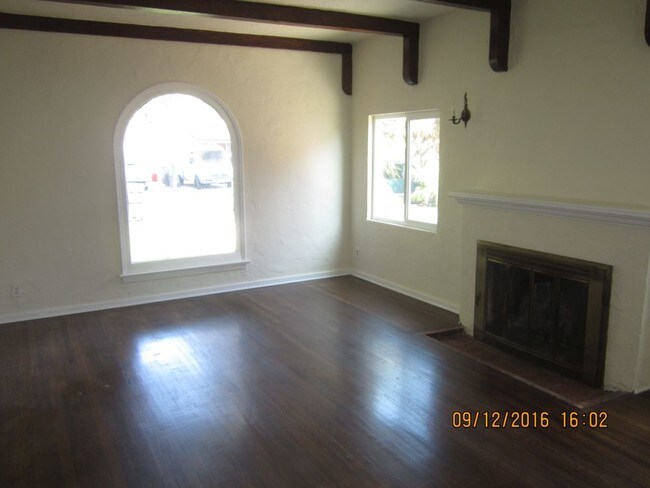 Building Photo - 1318 Blossom St