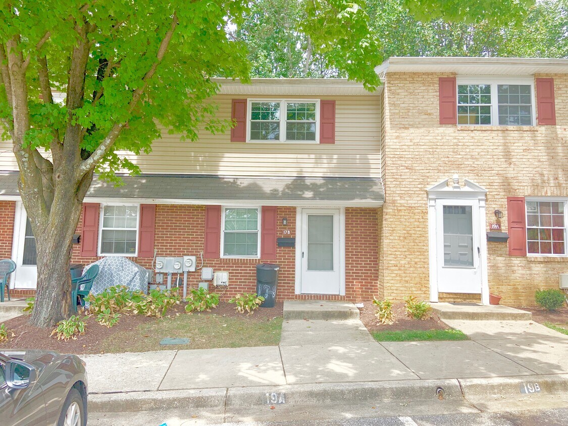 17 Heritage Ct, Annapolis, MD 21401 Townhome Rentals in Annapolis MD