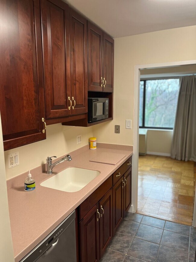 Foto del edificio - Extra Large 1 bedroom!