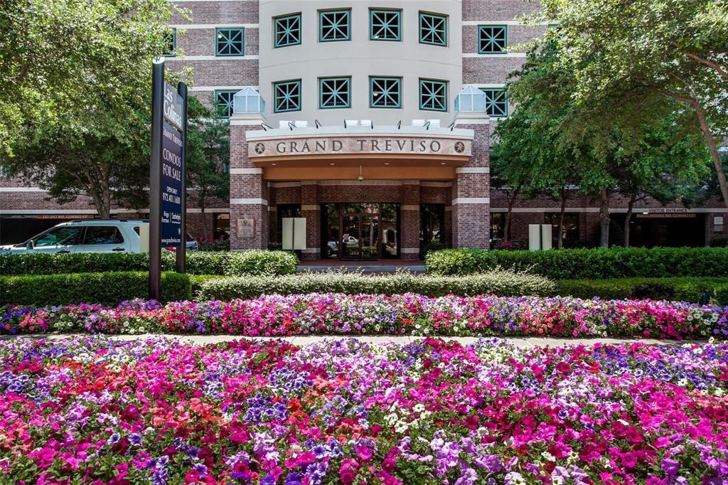 Primary Photo - 330 E Las Colinas Blvd