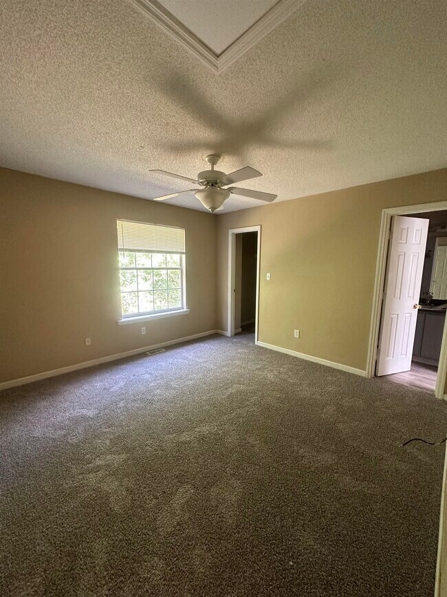 Foto del edificio - 2470 Nugget Ln