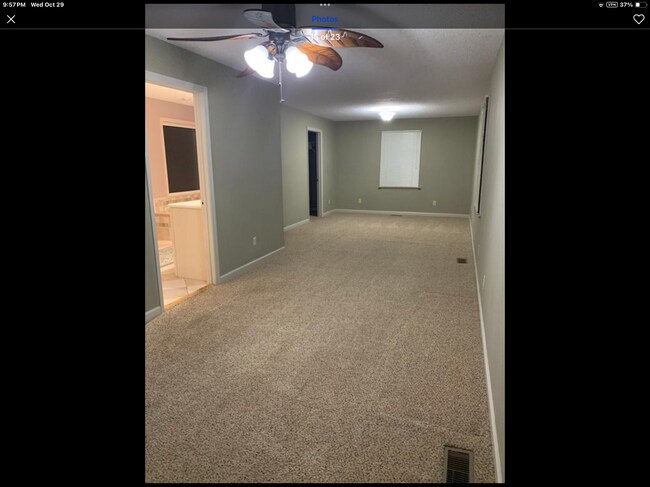 Foto del edificio - 26558 Martin Branch Rd