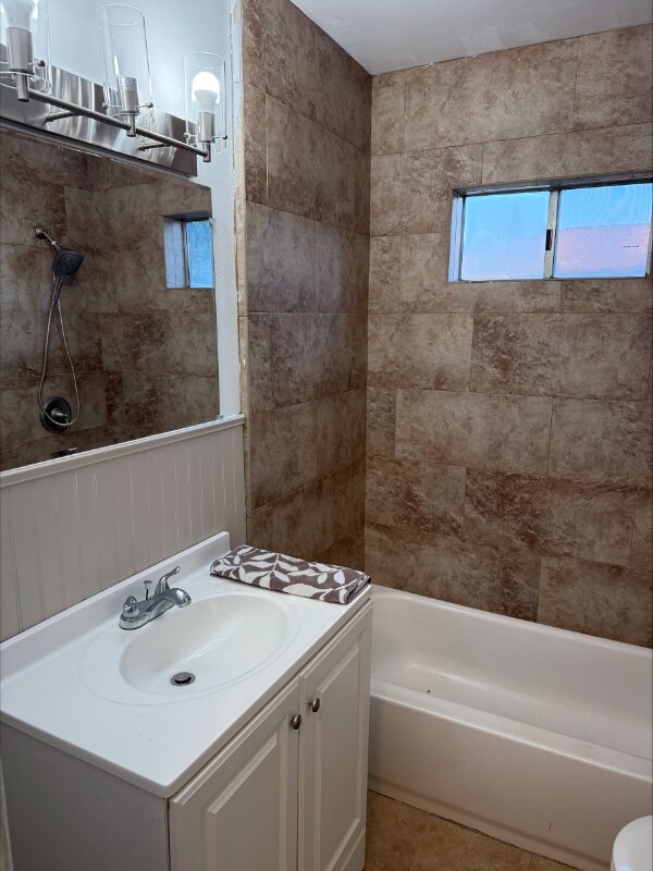 Foto del edificio - 1690 Almond Ave