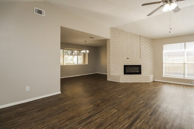 Building Photo - 4126 Sequoia Street