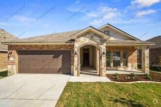 Building Photo - 5711 Blackstone Dr