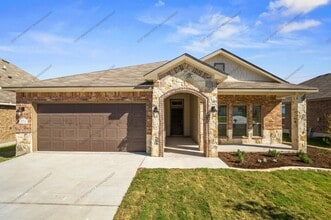 Building Photo - 5711 Blackstone Dr