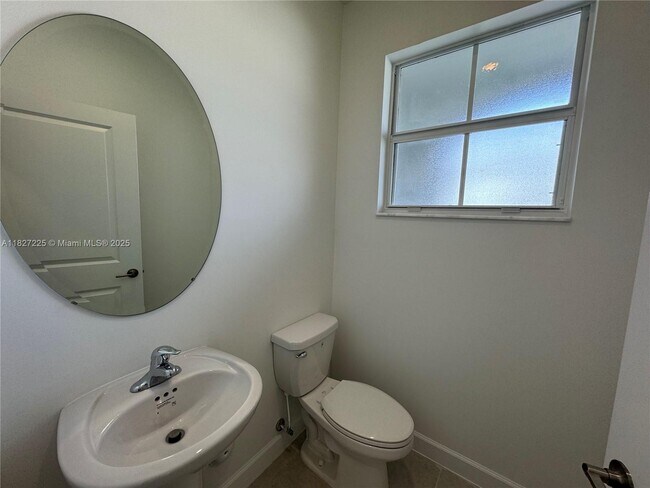Foto del edificio - 16242 SW 292nd St