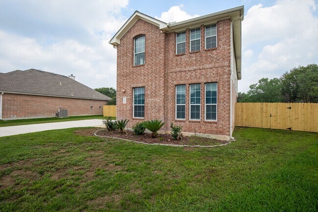 Foto del edificio - Spacious 4 BR/2.5 bath home in Iron Horse ...