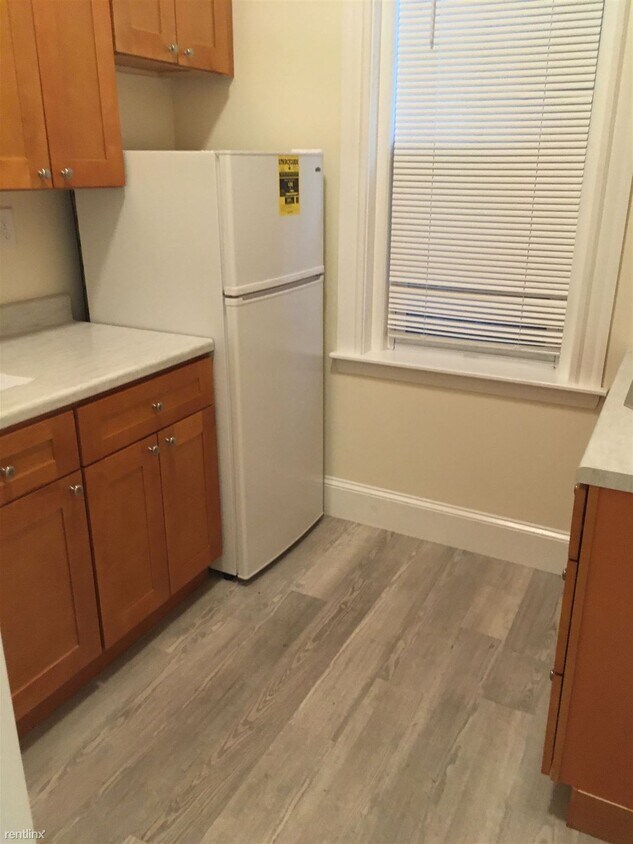 Primary Photo - Studio, 1 bath Apartment - 31 Park Dr Apt 2K