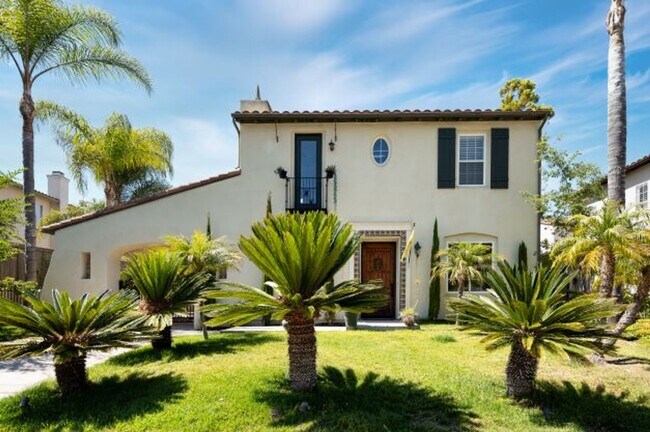 Building Photo - Picture-Perfect Home in highly desirable E...