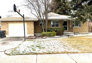 Building Photo - 1144 Sahara St