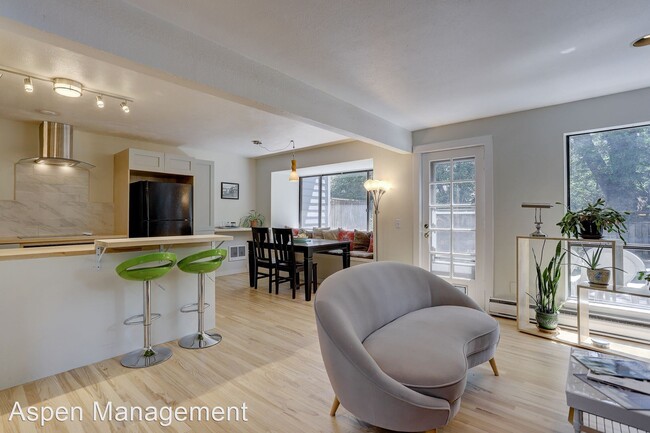 Foto del edificio - 3 br, 2 bath House - 1020 Poplar Ave