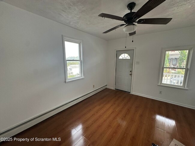 Foto del edificio - 149 Tompkins St