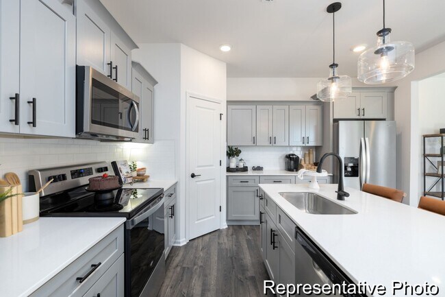 Foto del edificio - 3BD/2.5 Townhome minute from I-85