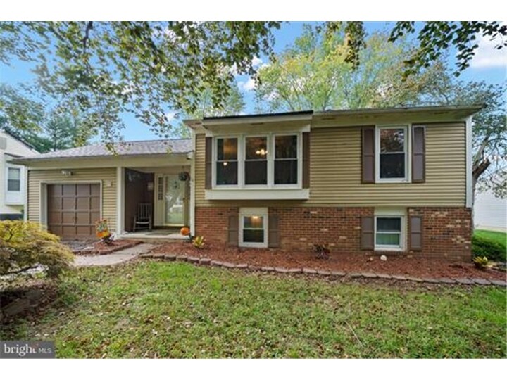 Primary Photo - 29 Little Mill Ln