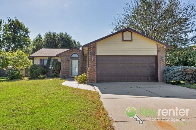 Foto del edificio - 3 Bedroom 2 Bathroom Family Ready Home