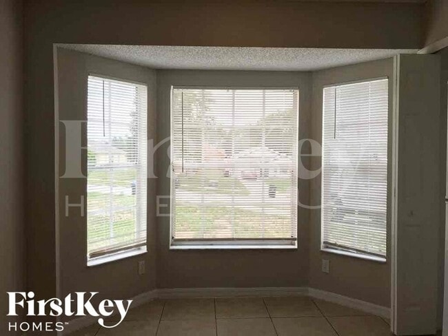 Foto del edificio - 6551 Viewpoint Ct