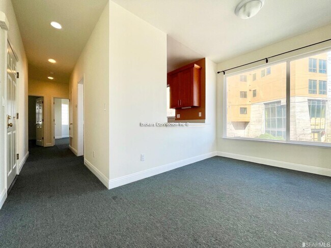 Building Photo - 2908 Sloat Blvd