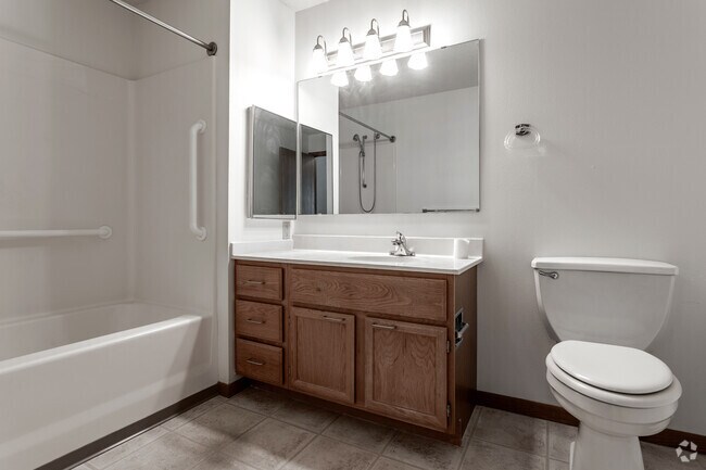 2 habitaciones, 1,5 baños - 101 m² - Baño - Silver Lake Pointe