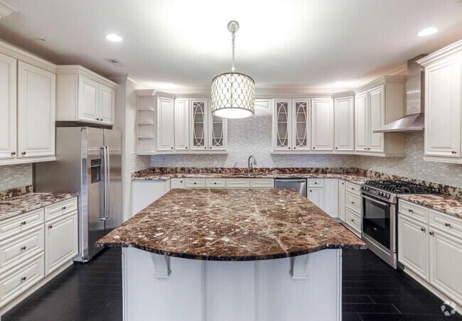 Interior Photo - Pinnacle on Meridian