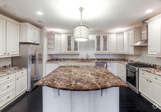 Interior Photo - Pinnacle on Meridian