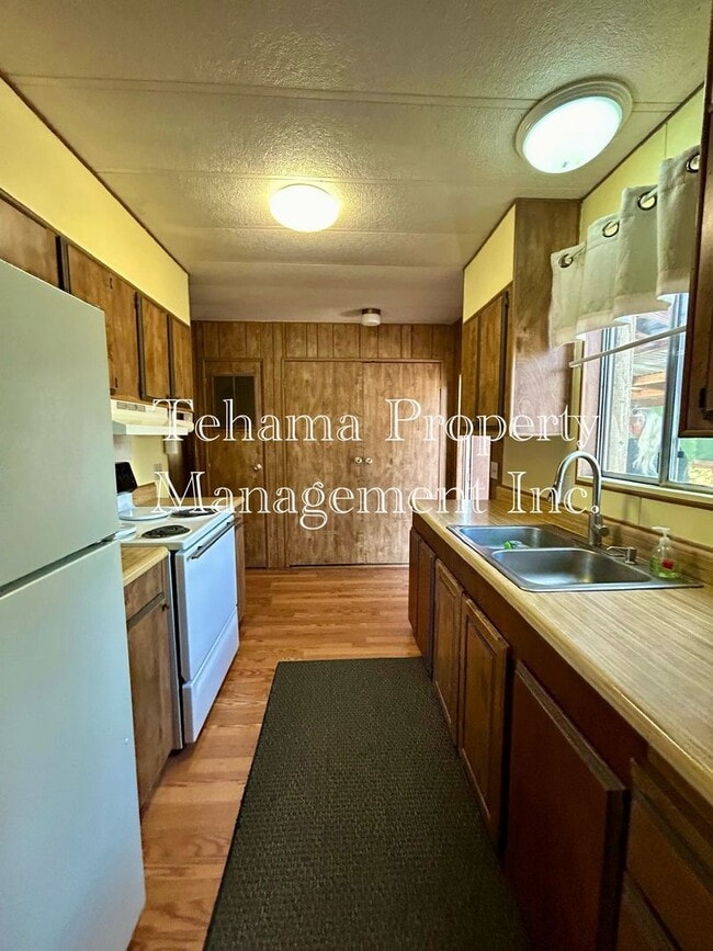 Building Photo - Adorable 2 bedroom 1 bath Modular Home in the Country