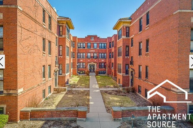 Photo - 3931 N Keeler Ave Apartment