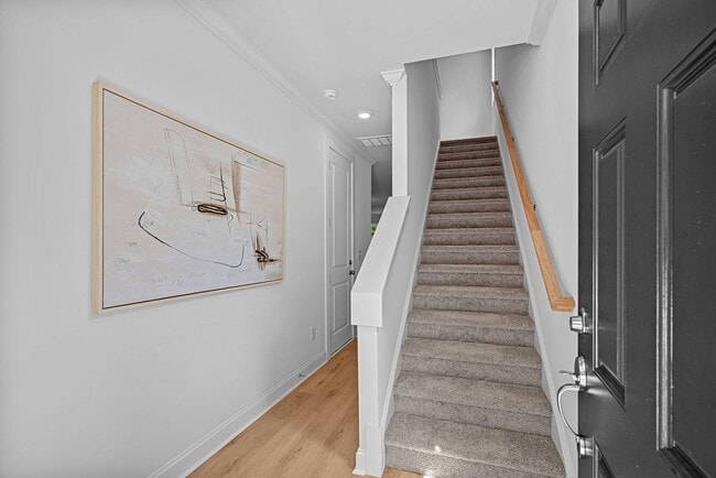 Building Photo - Minutes to Uptown, NoDa & Camp North End