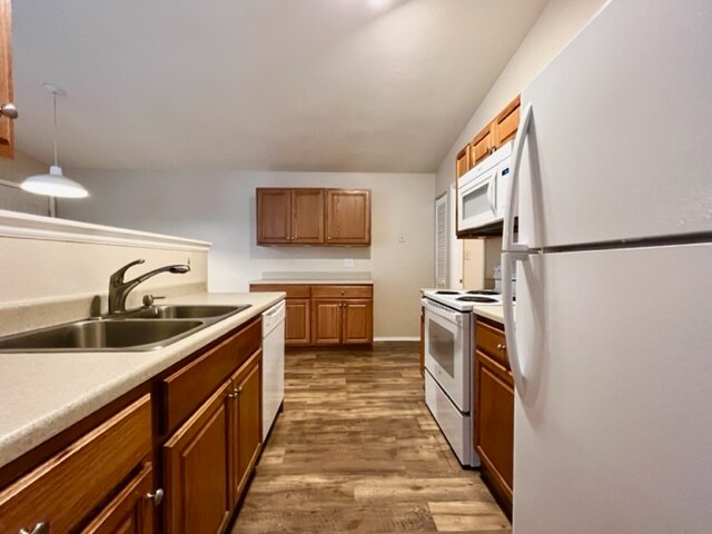 Building Photo - 2013 Carlee Dr