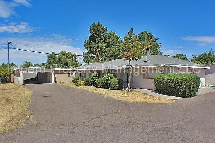 Primary Photo - Gorgeous updated home with private pool!