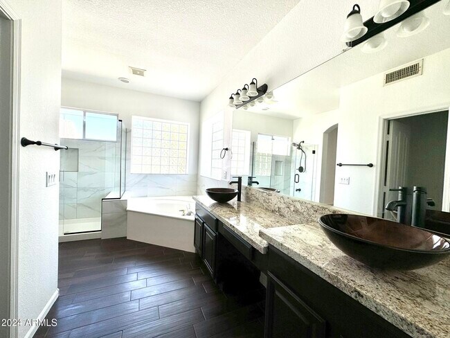 Foto del edificio - 7865 W Kristal Way