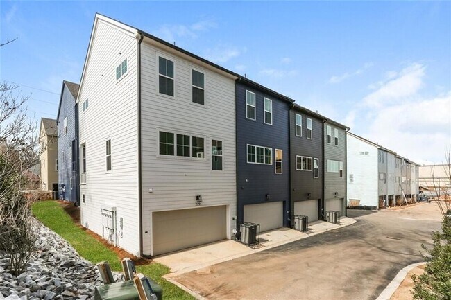 Foto del edificio - 776 Metropolitan Pkwy SW