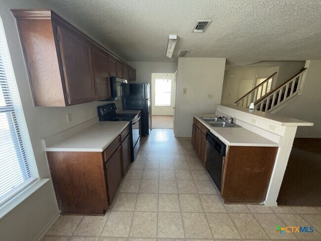 Foto del edificio - 2607 Schulze Dr