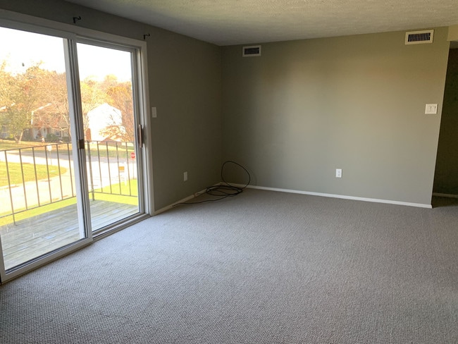 Building Photo - 1618 Jefferson Ridge Dr