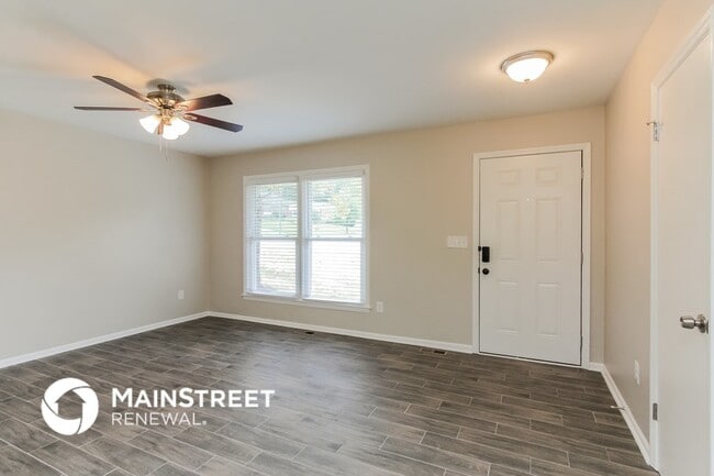 Foto del edificio - 500 Fallingswood Ct