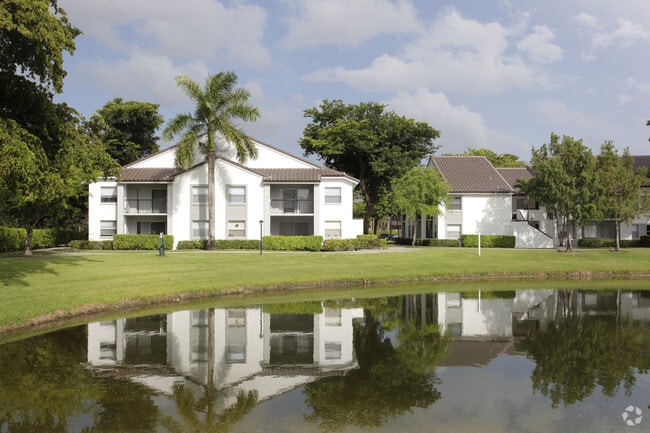 Building Photo - Centro at Davie Apartments