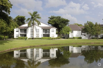 Building Photo - Centro at Davie Apartments