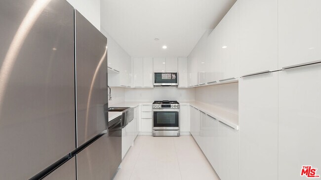 Foto del edificio - 621 Kings Rd