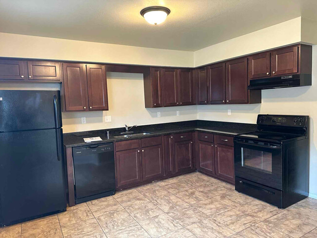 Foto del edificio - 1744 S 63rd St
