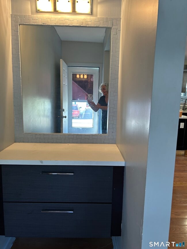 Building Photo - 20 Sherman Ave