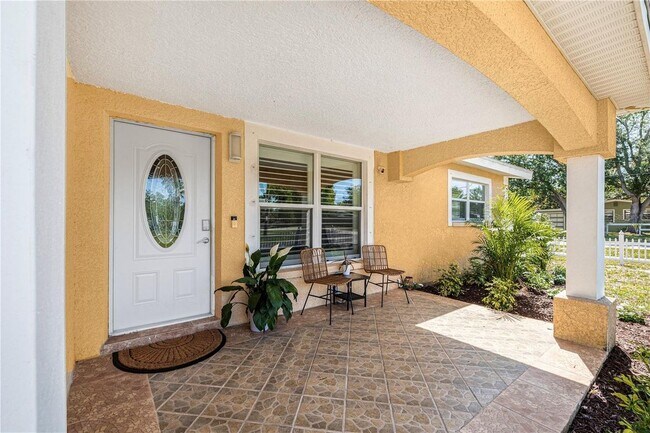Foto del edificio - 5740 67th Ave N