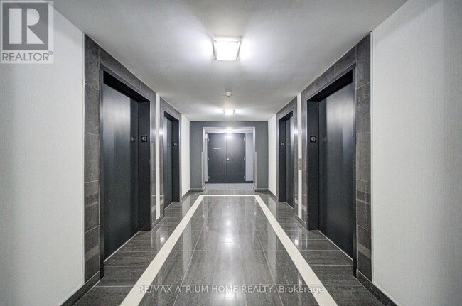 Building Photo - 11 Brunel Ct